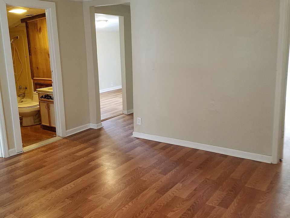 1st image of 309 W Emerald Ave
