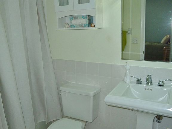 5th image of 6755 Lake McGregor Cir APT B