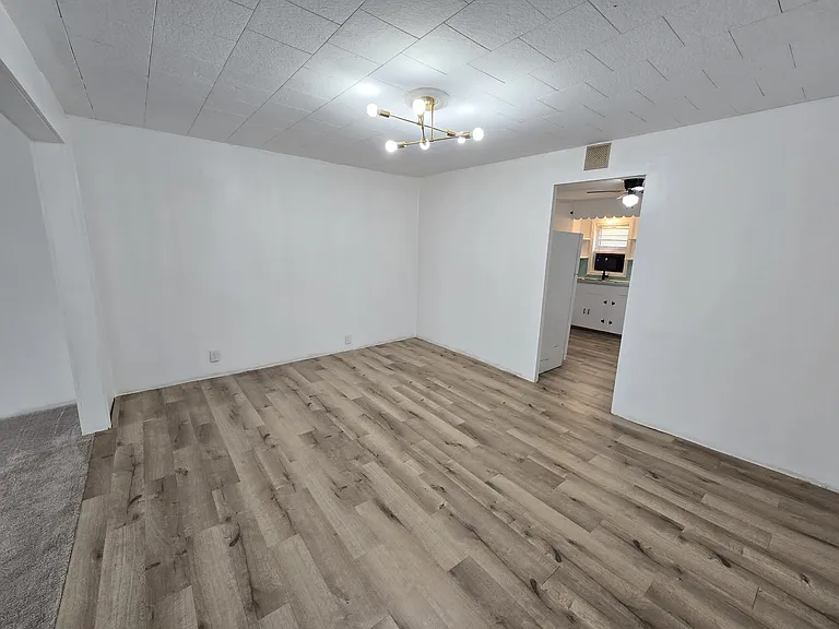 824 E Doddridge Ave #824 — Photo 11