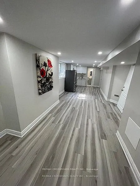 2 bed, $1,700 — Photo 4