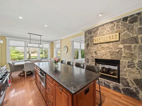 28 Quinns Way Unit 28, Mashpee, MA 02649