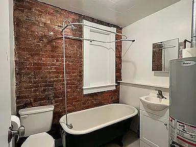 19 1/2 S Yale Ave #1 — Photo 4