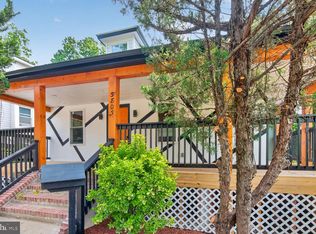 3803 32nd St, Mount Rainier, MD 20712
