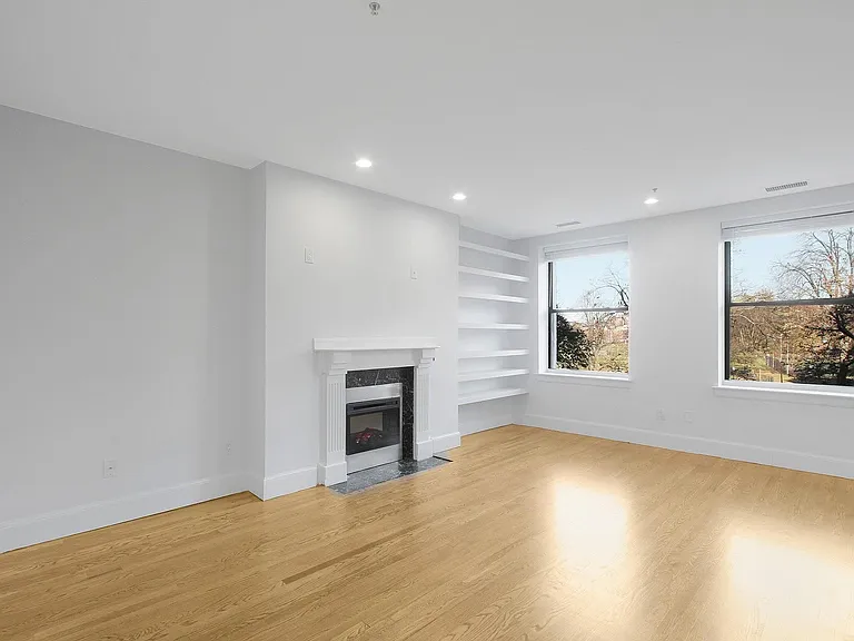 140 Boylston St #5 — Photo 10