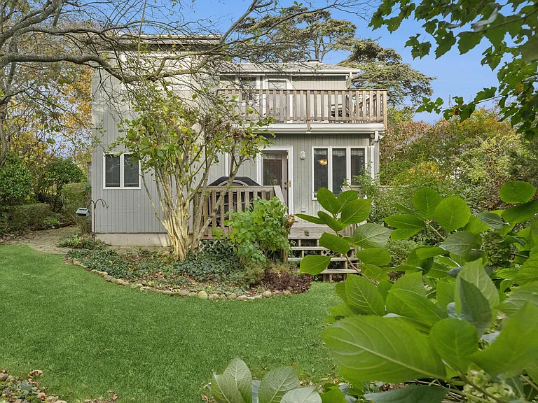 22 Flagg Ave — Photo 32