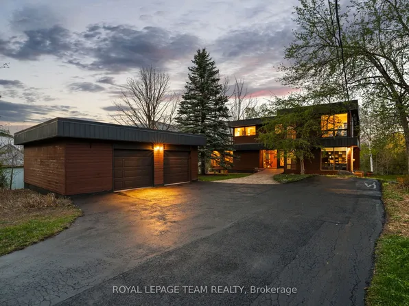 5657 Manotick Main St, Ottawa, ON K4M 0T6