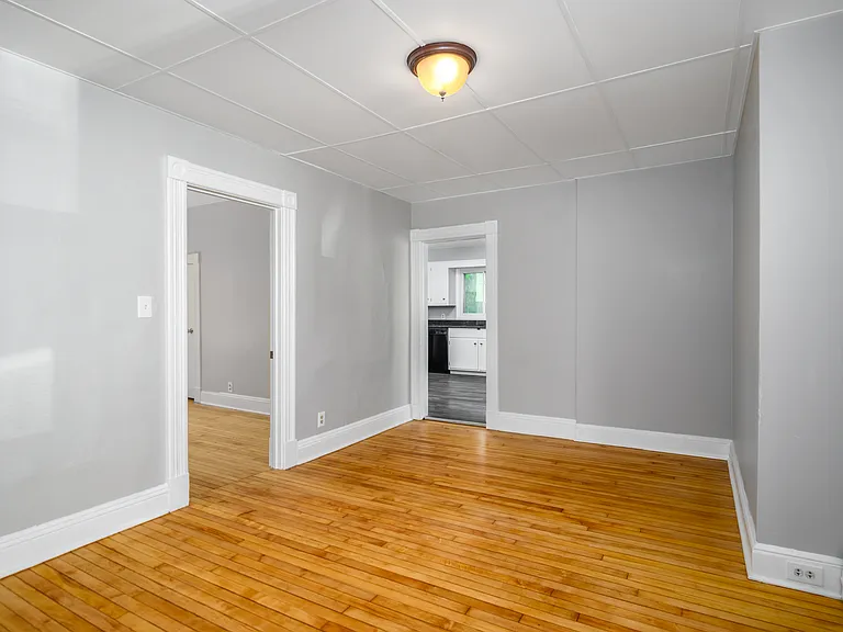 23 Thomas St — Photo 12