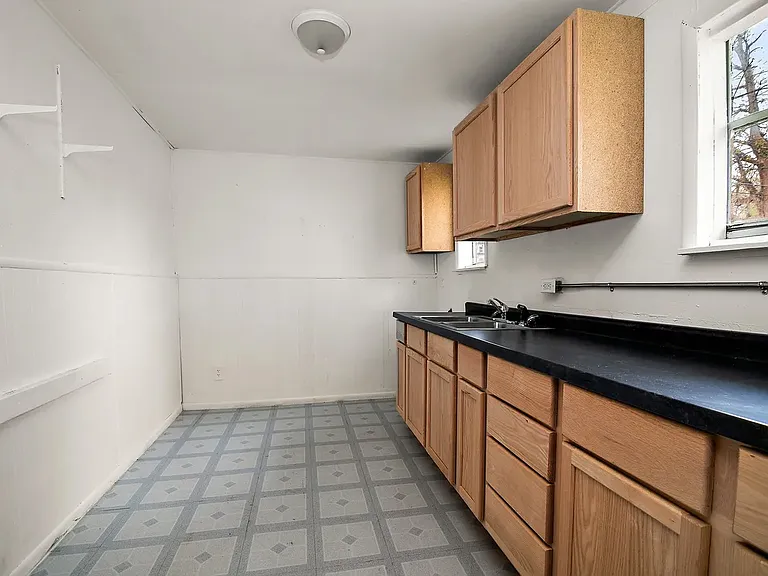 152 S Greenwood Ave — Photo 8