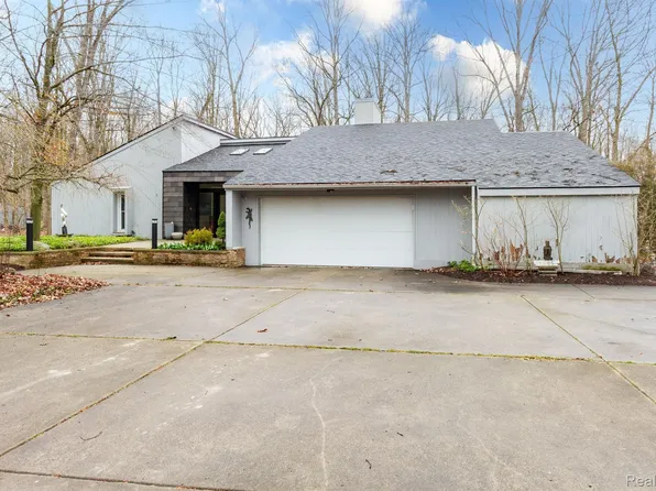7395 Warren Rd, Ann Arbor, MI 48105