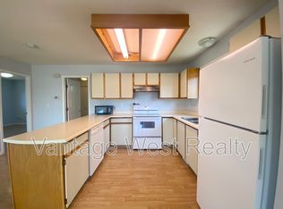 1039A Curtis Rd, Kelowna, BC V1V2C9