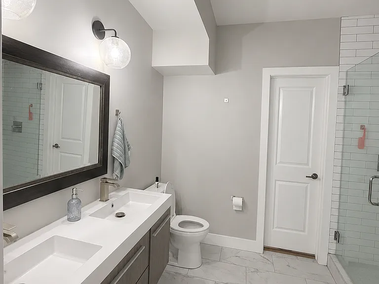 2817 W 33rd Ave — Photo 17