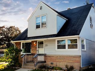 3163 S 72nd St, Milwaukee, WI 53219