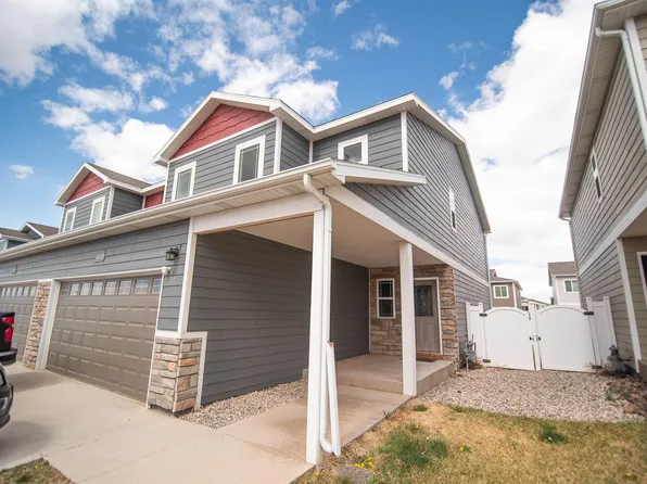 4521 Bobolink Ln #102B, Laramie, WY 82070