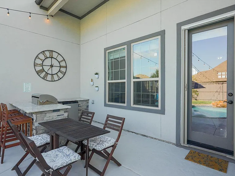 4713 Highgate Ln — Photo 35