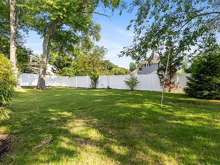 5 Interlocken Rd — Photo 35
