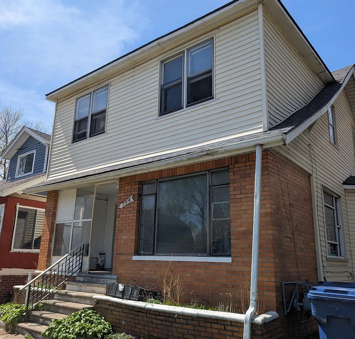 194 Richter St — Photo 1