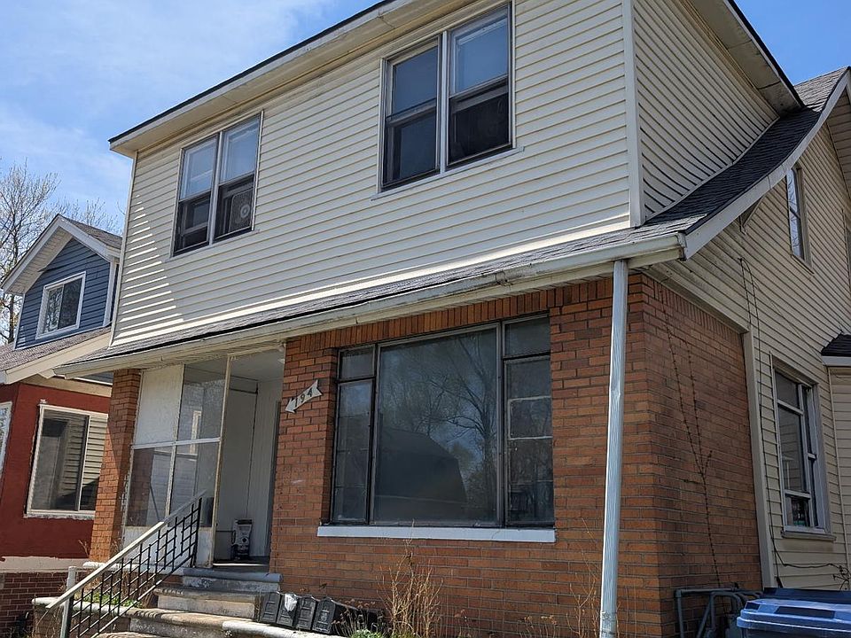1st image of 194 Richter St
