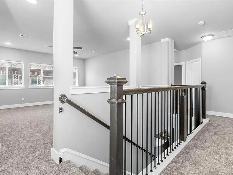 1131 Alpine Dr — Photo 34