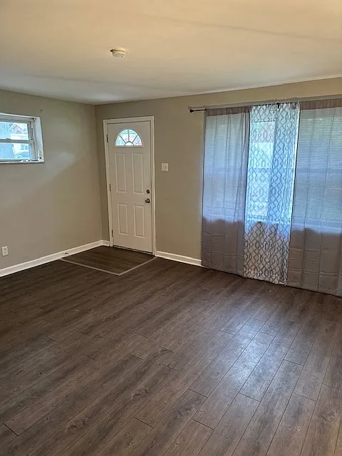 2 bed, 950 sqft, $1,000 — Photo 2