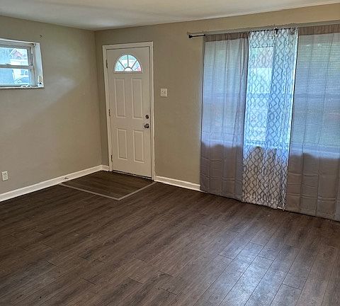 2nd image of 2522 Oepts Ave #2522