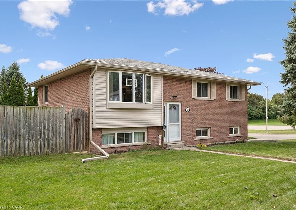 1st image of 121 Nathaniel Cres
