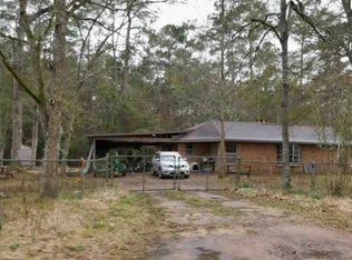 201 Forest Dr, Shepherd, TX 77371