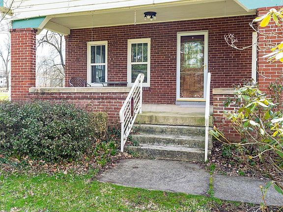 4th image of 4953 E Walnut St