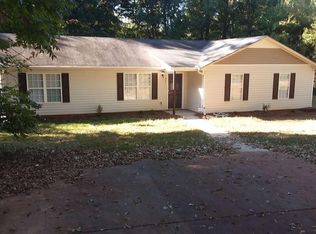 804 E McIntosh Rd, Griffin, GA 30223