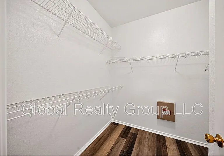 229 Spice Oak Ln — Photo 21