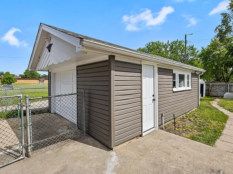 2844 Duluth St — Photo 35