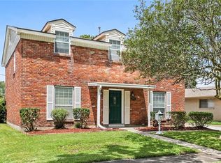 232 Cottonwood Dr, Gretna, LA 70056