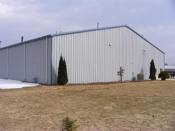 2nd image of 826 Mohr Ave