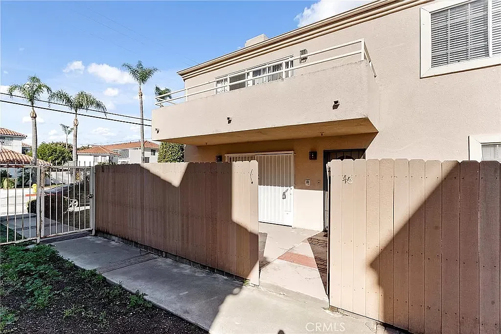 3 bed, 2.5 bath, 1539 sqft, $4,095 — Photo 3
