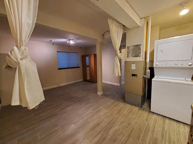 110 Florentia St #B — Photo 20