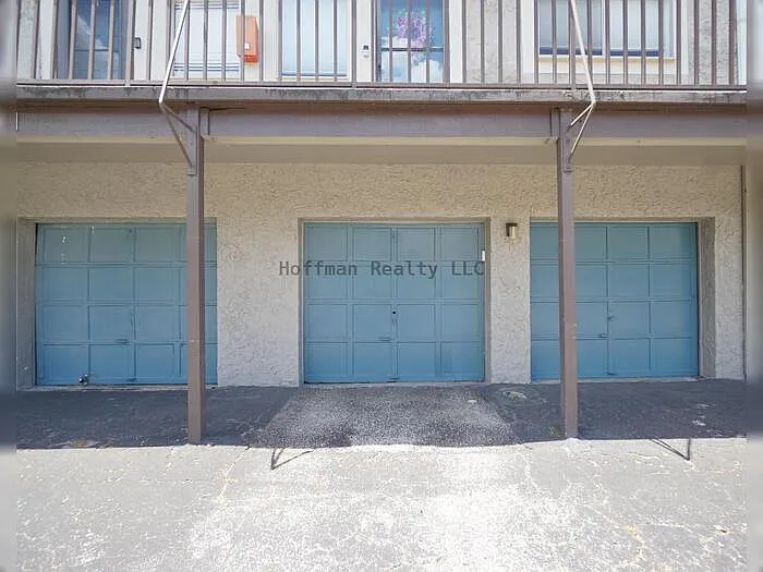 Building Photo - 6325 Newtown Cir #B5