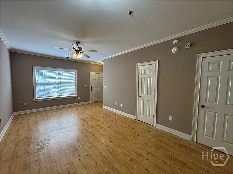 460 Barnett Shoals Rd #F6 — Photo 4
