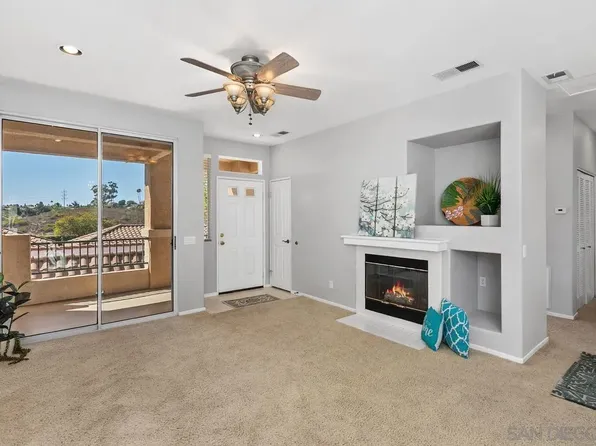 10796 Sabre Hill Dr Unit 203, San Diego, CA 92128