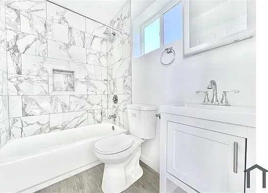 3798 S Gramercy Pl — Photo 5