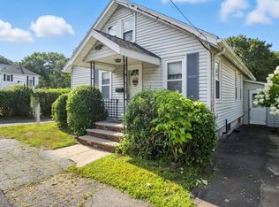 12 Edith Ave, Woburn, MA 01801