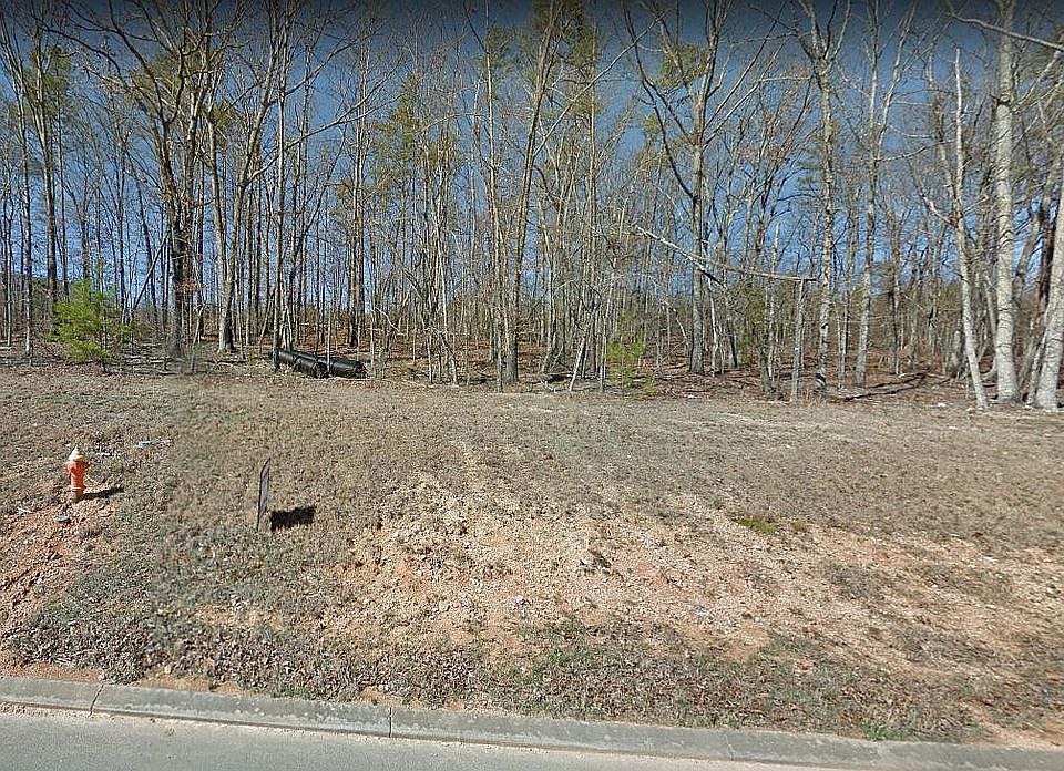 2nd image of 58 Fairlawn Subdivision