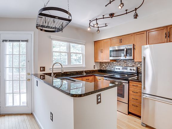 4th image of 5728 Evergreen Knoll Ct