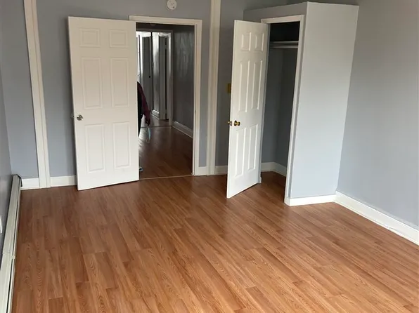 24 Eastern Parkway image 13 of 19