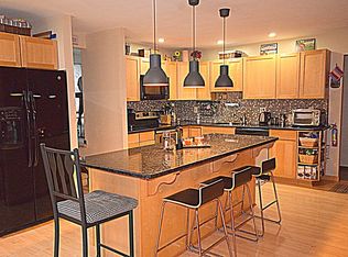 827 Lexington Dr, Atco, NJ 08004