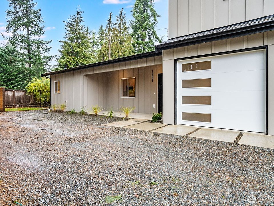 1st image of 12531 25th Avenue NE #A