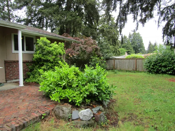 7301 46th St W, University Place, WA 98466