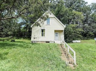 1446 E Lovers Lane Rd, Peru, IN 46970