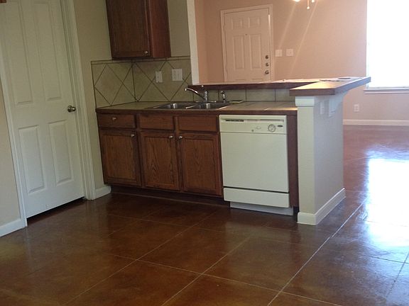 4th image of 3029 Douglas Fir Dr