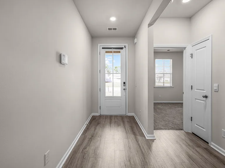 84 Woodford Reserve Dr — Photo 6