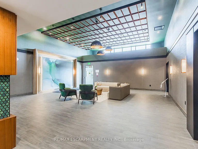 450 Dundas St E #1113 — Photo 4