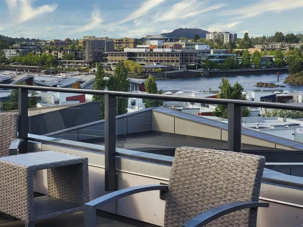 767 Tyee Rd #304, Victoria, BC V9A 0G5